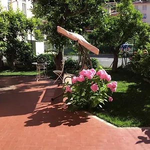 Casa Luigia Mtb In Finalborgo Bike Tour Ebike Trekking Guest house