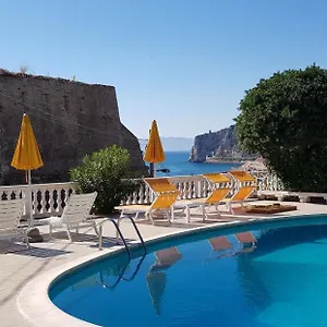 Hotell Park Castello, Finale Ligure
